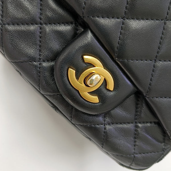 CLASSIC FLAP Mini Quilted Lambskin Black