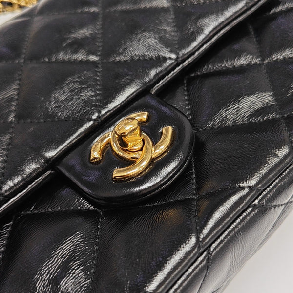CLASSIC FLAP Mini Quilted Lambskin Black