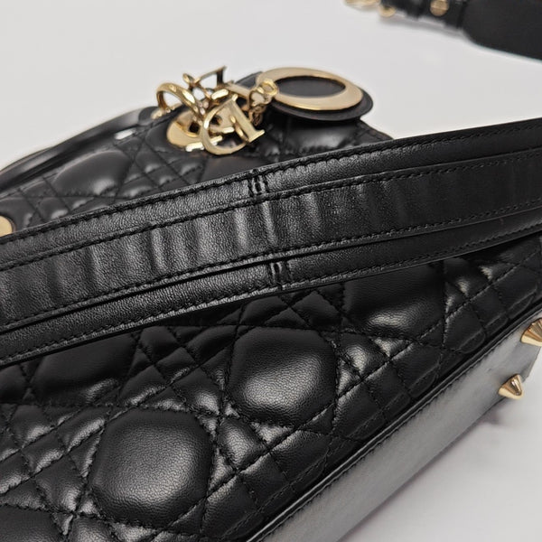 Lady Dior Small Cannage Lambskin Black