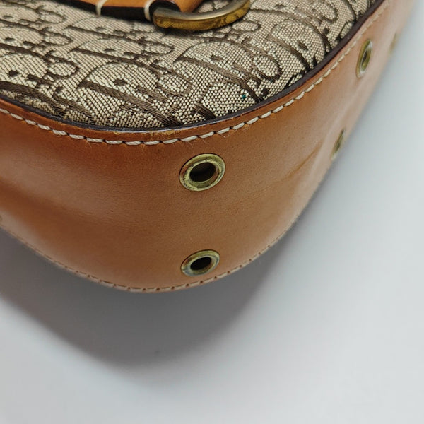 Street Chic Canvas Beige