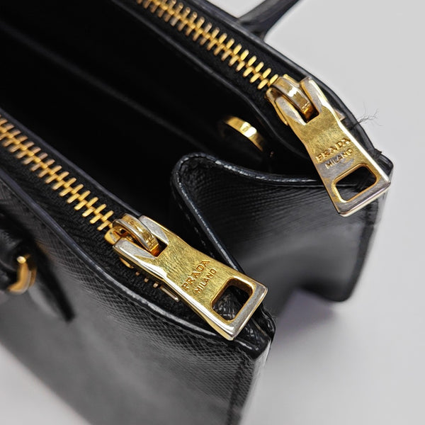 Galleria Small Saffiano Calfskin Black