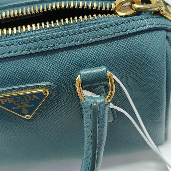 Saffiano Calfskin Shoulder Bag Green