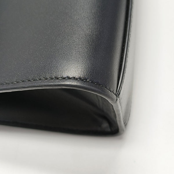MANHATTAN Medium Calfskin Black