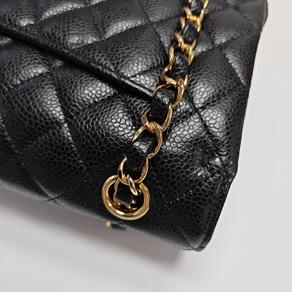 CLASSIC FLAP Small Quilted Grained Calfskin Black