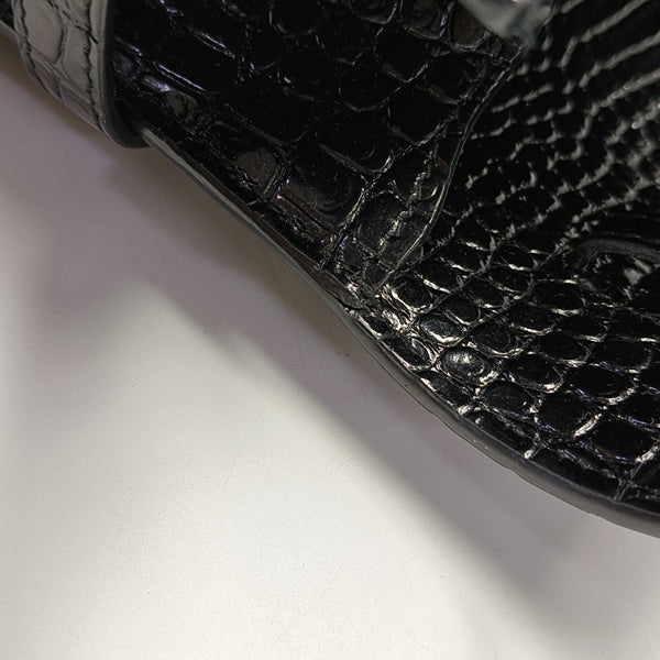 MANHATTAN Medium Calfskin Black