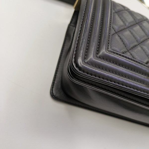 BOY CHANEL Small Quilted Calfskin Black