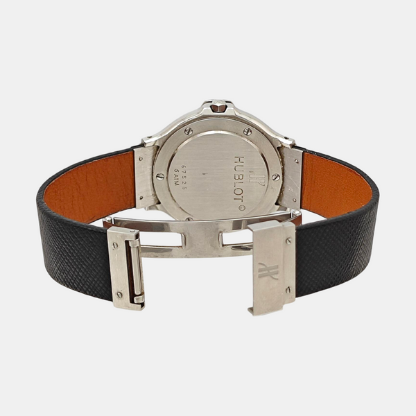 31.5mm Black Quartz Watch