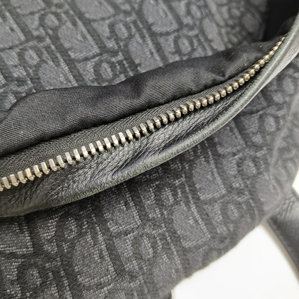 Rider Oblique Canvas Black