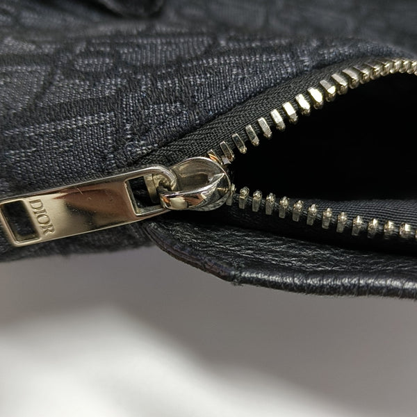 Rider Oblique Canvas Black