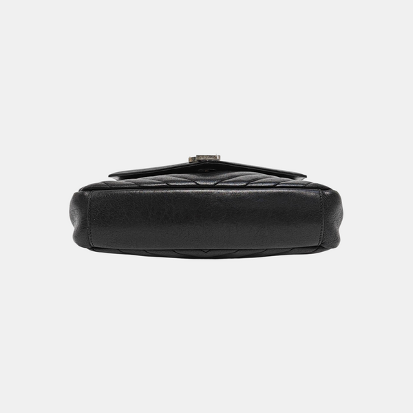 COLLEGE Medium Chevron Lambskin Black