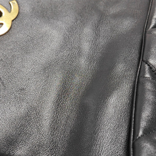 CHANEL 19 Small Quilted Lambskin Black