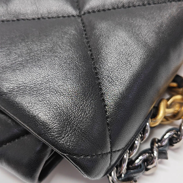 CHANEL 19 Small Quilted Lambskin Black