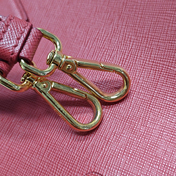 Calfskin Shoulder Bag Red