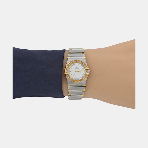 22.5mm White Quartz Watch