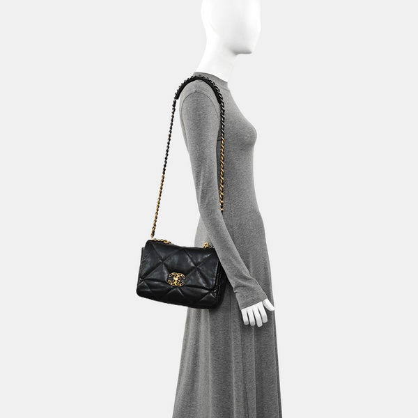 CHANEL 19 Small Quilted Lambskin Black