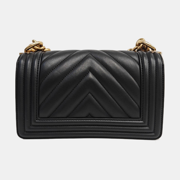 BOY CHANEL Small Chevron Calfskin Black