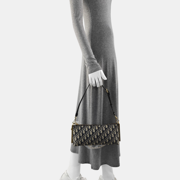 Club Oblique Canvas Beige