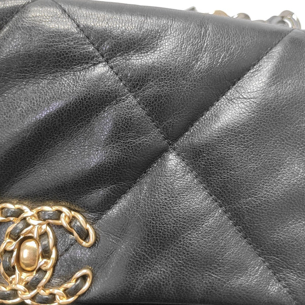 CHANEL 19 Small Quilted Lambskin Black