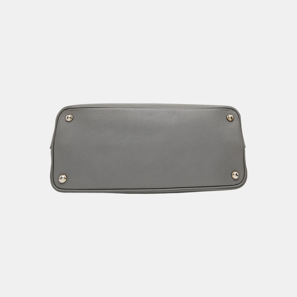 Double Medium Calfskin Gray