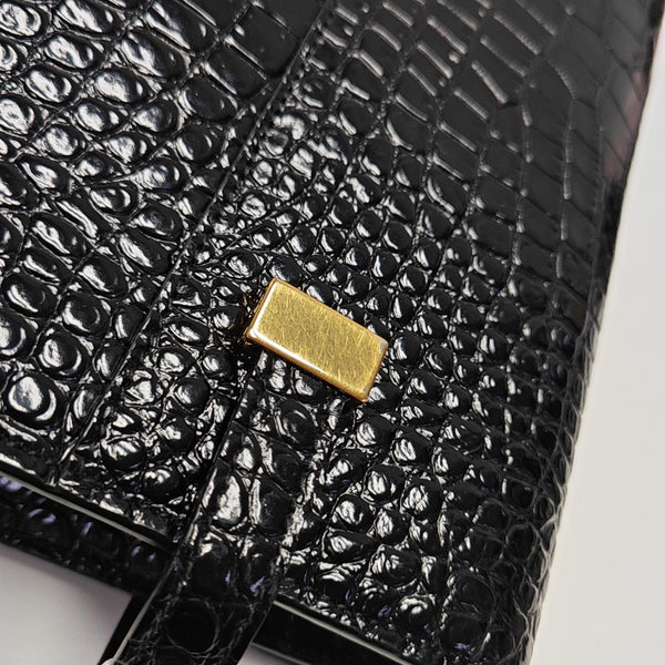 MANHATTAN Medium Calfskin Black