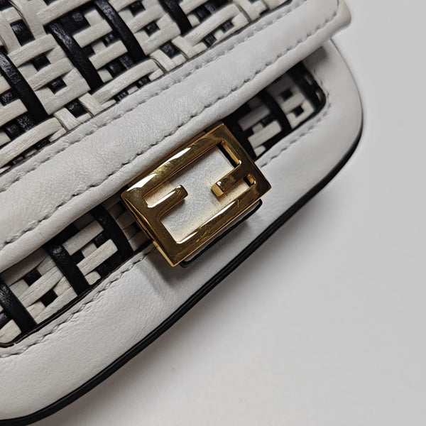 Baguette Nano Calfskin White