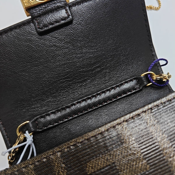 Baguette Nano Coated Canvas Brown
