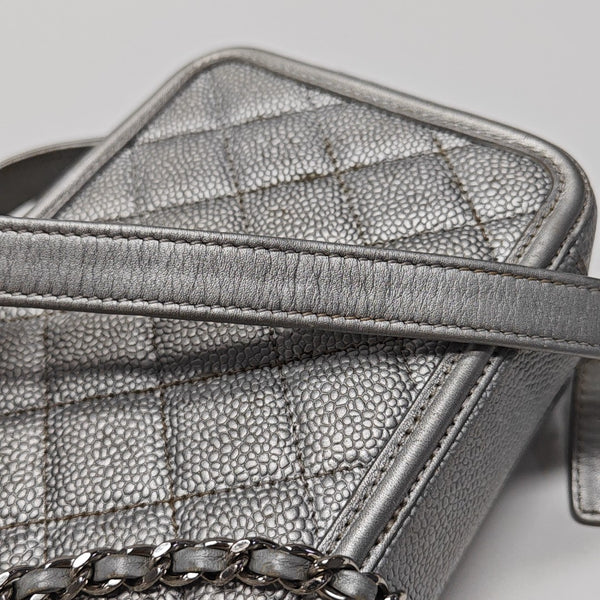 FILIGREE Small Quilted Grained Calfskin Silver