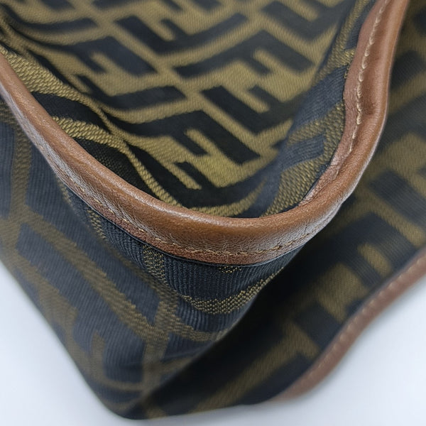 Canvas Shoulder Bag Brown