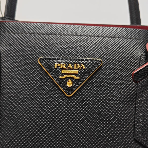 Double Medium Calfskin Black