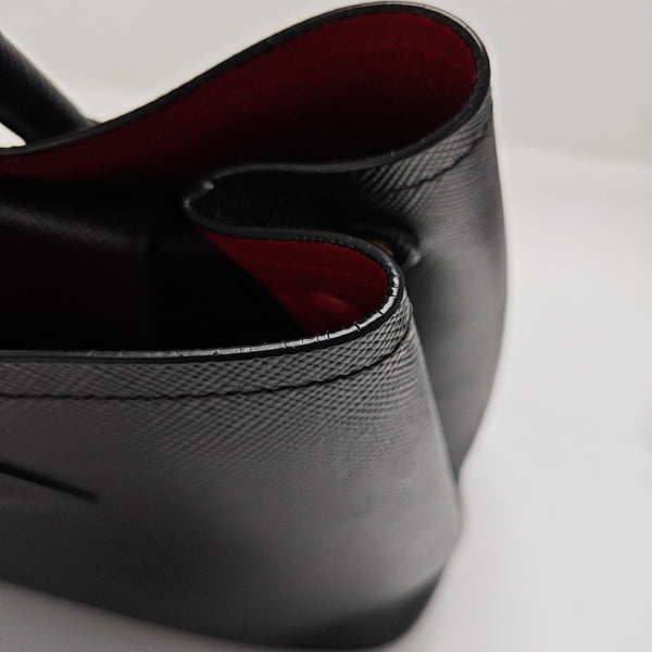 Double Medium Calfskin Black