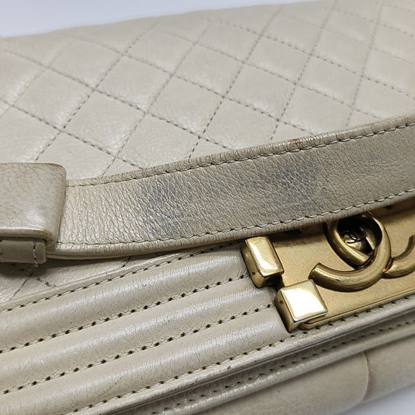 BOY CHANEL Medium Quilted Calfskin White