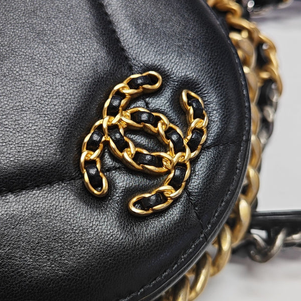 CHANEL 19 Small Quilted Lambskin Black