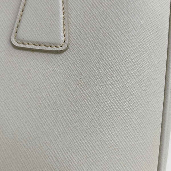 Galleria Medium Saffiano Calfskin White