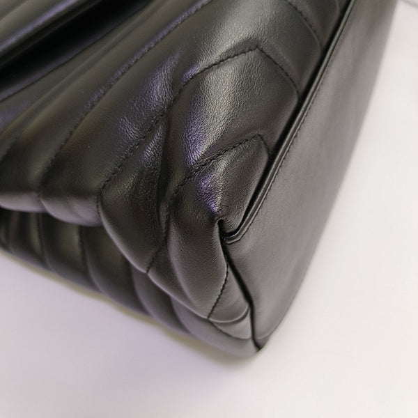 LOULOU Medium Chevron Calfskin Black