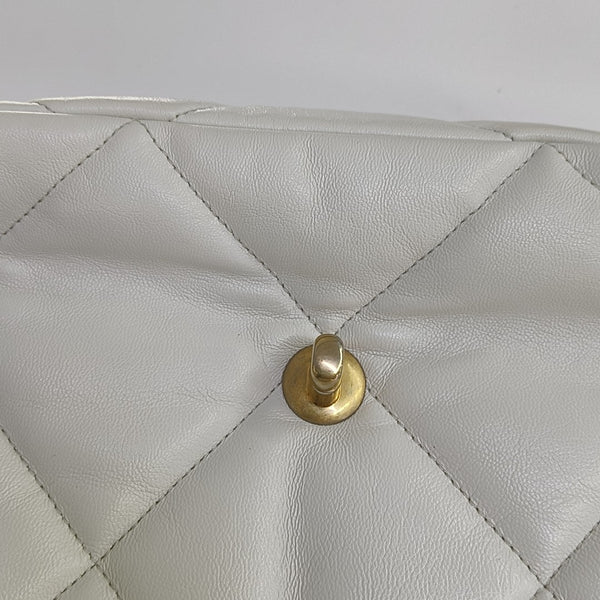 CHANEL 19 Small Quilted Lambskin White