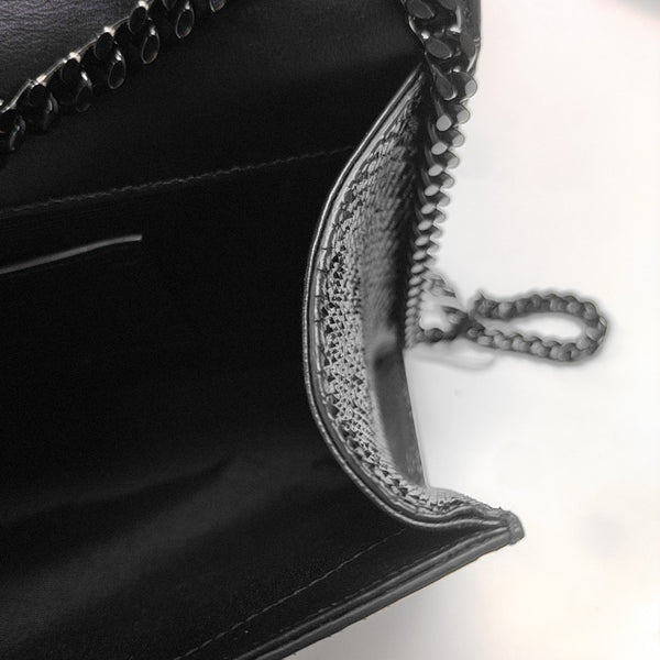 KATE Medium Python Black