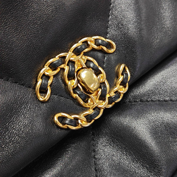 CHANEL 19 Small Quilted Lambskin Black