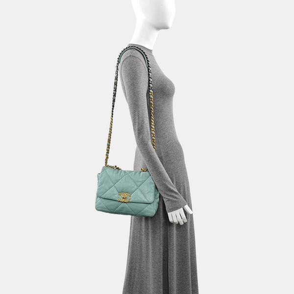 CHANEL 19 Small Quilted Lambskin Green