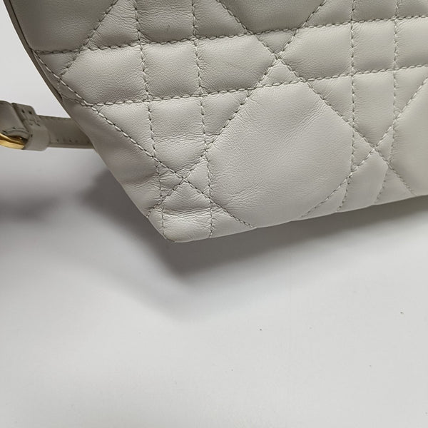 Diortravel Nomad Cannage Calfskin White