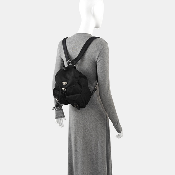 Vela Small Nylon Black