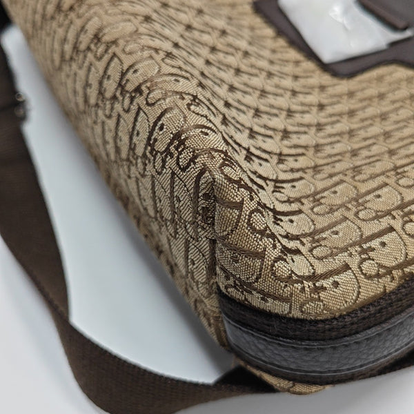 Street Chic Canvas Beige