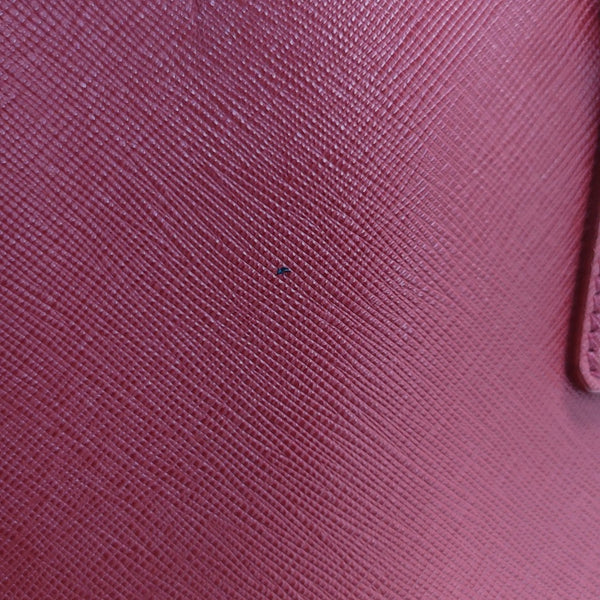 Galleria Extra Large Saffiano Calfskin Red