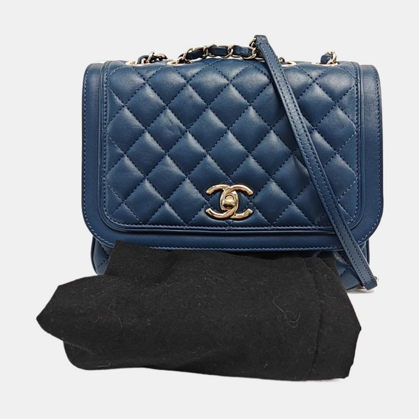 PAGODE Quilted Lambskin Blue