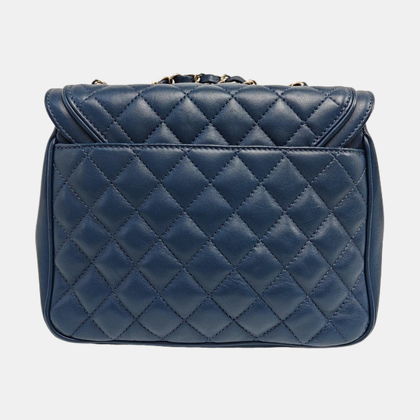 PAGODE Quilted Lambskin Blue