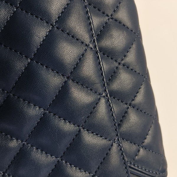 PAGODE Quilted Lambskin Blue