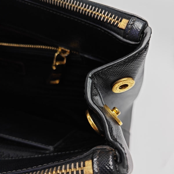 Galleria Large Saffiano Calfskin Black
