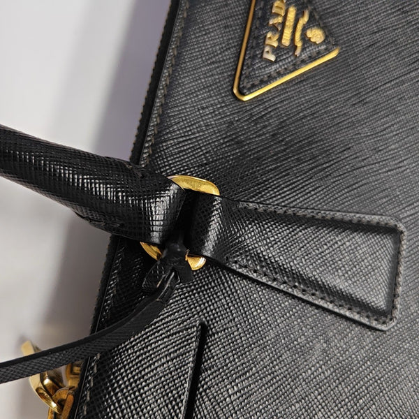 Galleria Large Saffiano Calfskin Black