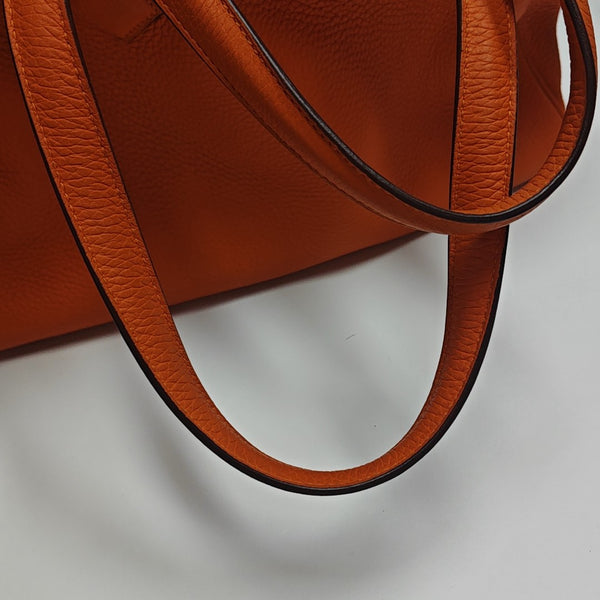 Victoria 35 Clemence Orange