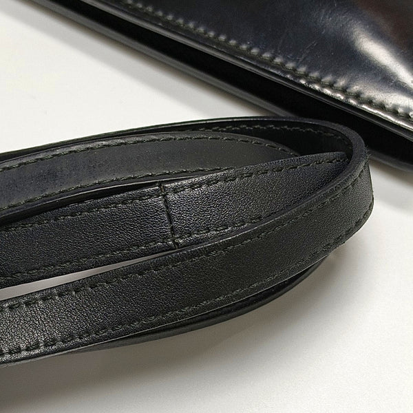 Authenticated pre-owned Interlocking G Calfskin Black - Shoulder Bag at Looply