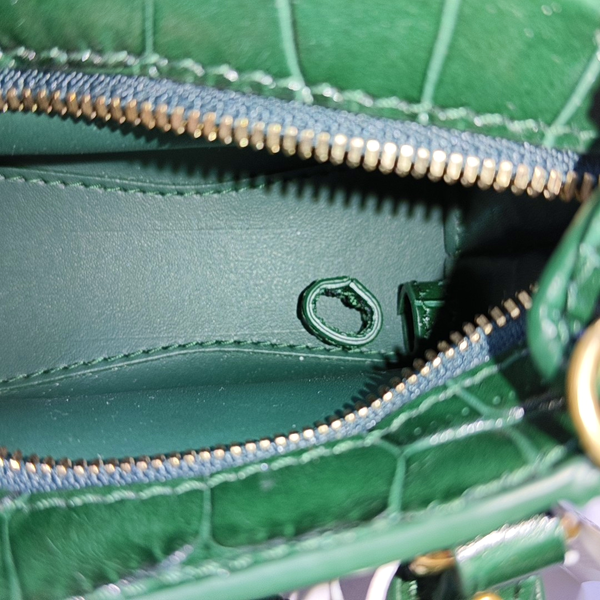Authenticated pre-owned Neo Classic Nano Calfskin Green - Shoulder Bag at Looply